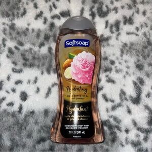 Softsoap body wash